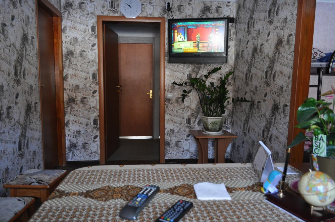 Hostel Bayit Kremenchuk Ngoại thất bức ảnh